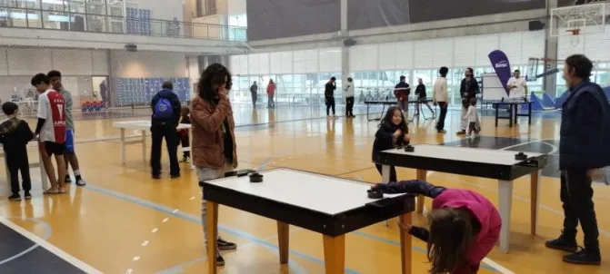 Air hockey — imagem do portfólio Esporte Fácil